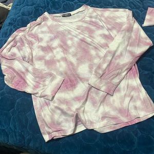 2 piece tie dye athleisure. Ladies XL. Pink & white, long sleeve top & jogger.